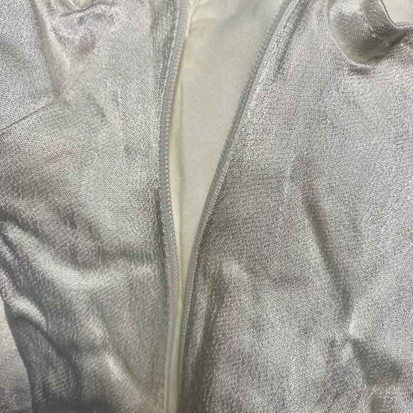 Zara Cream Satin Garment - Picture 6 of 9